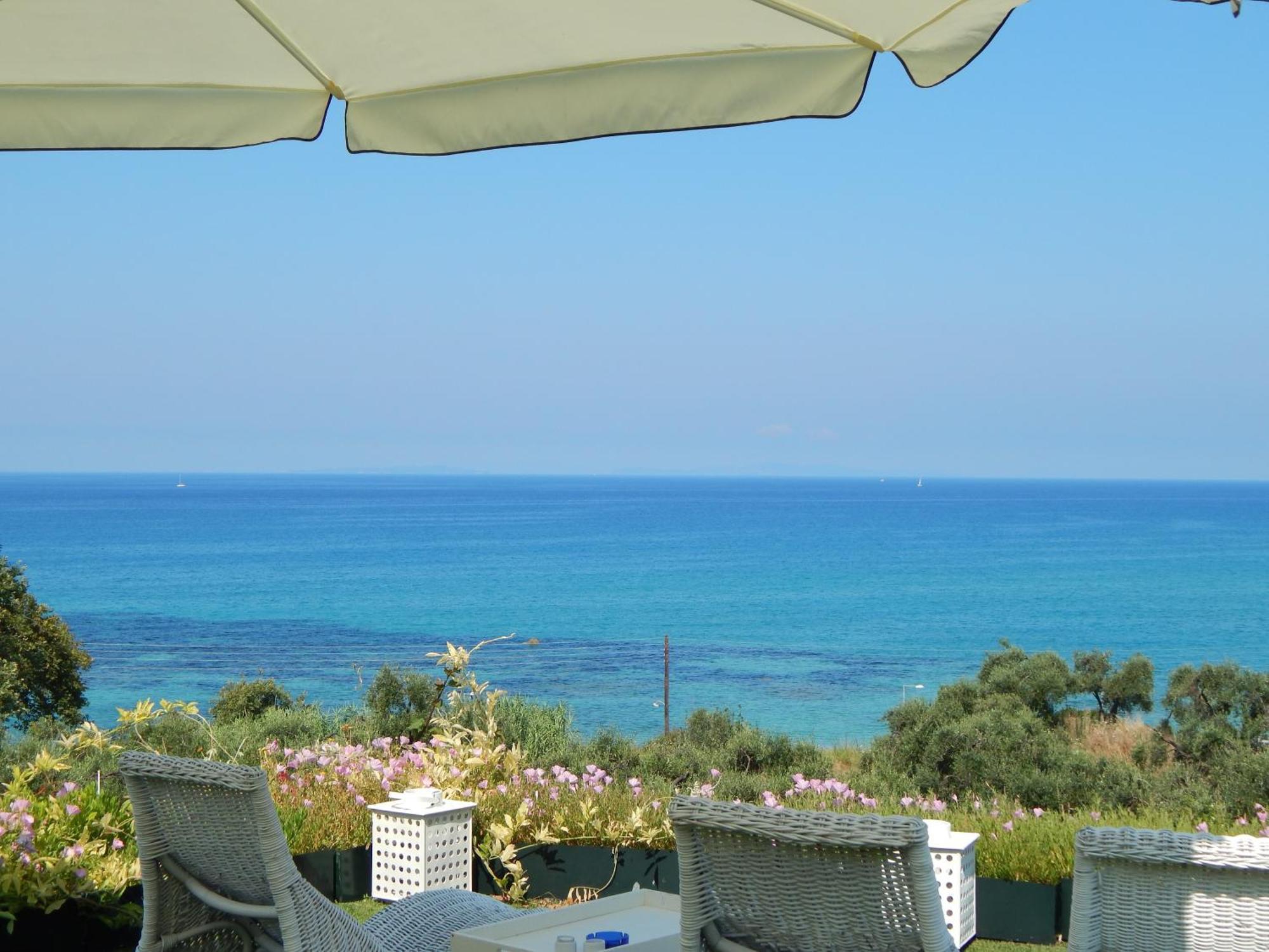 Palmina Mare Villa And Studios Paralia Vrachou Exterior foto