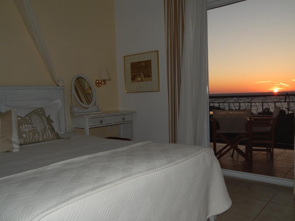 Palmina Mare Villa And Studios Paralia Vrachou Exterior foto