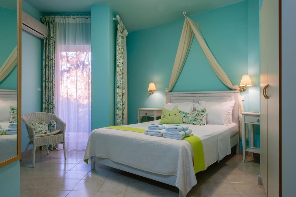 Palmina Mare Villa And Studios Paralia Vrachou Exterior foto